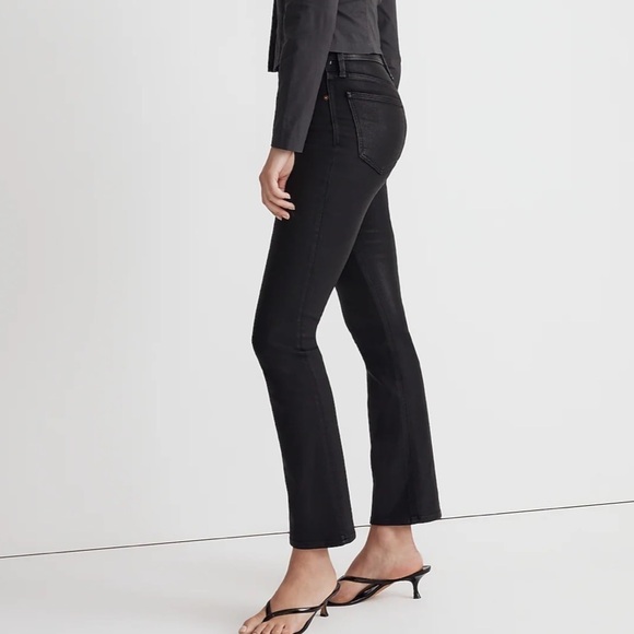 Madewell Kick Out Crop Jeans in True Black Wash: Coated Edition - Picture 3 of 8